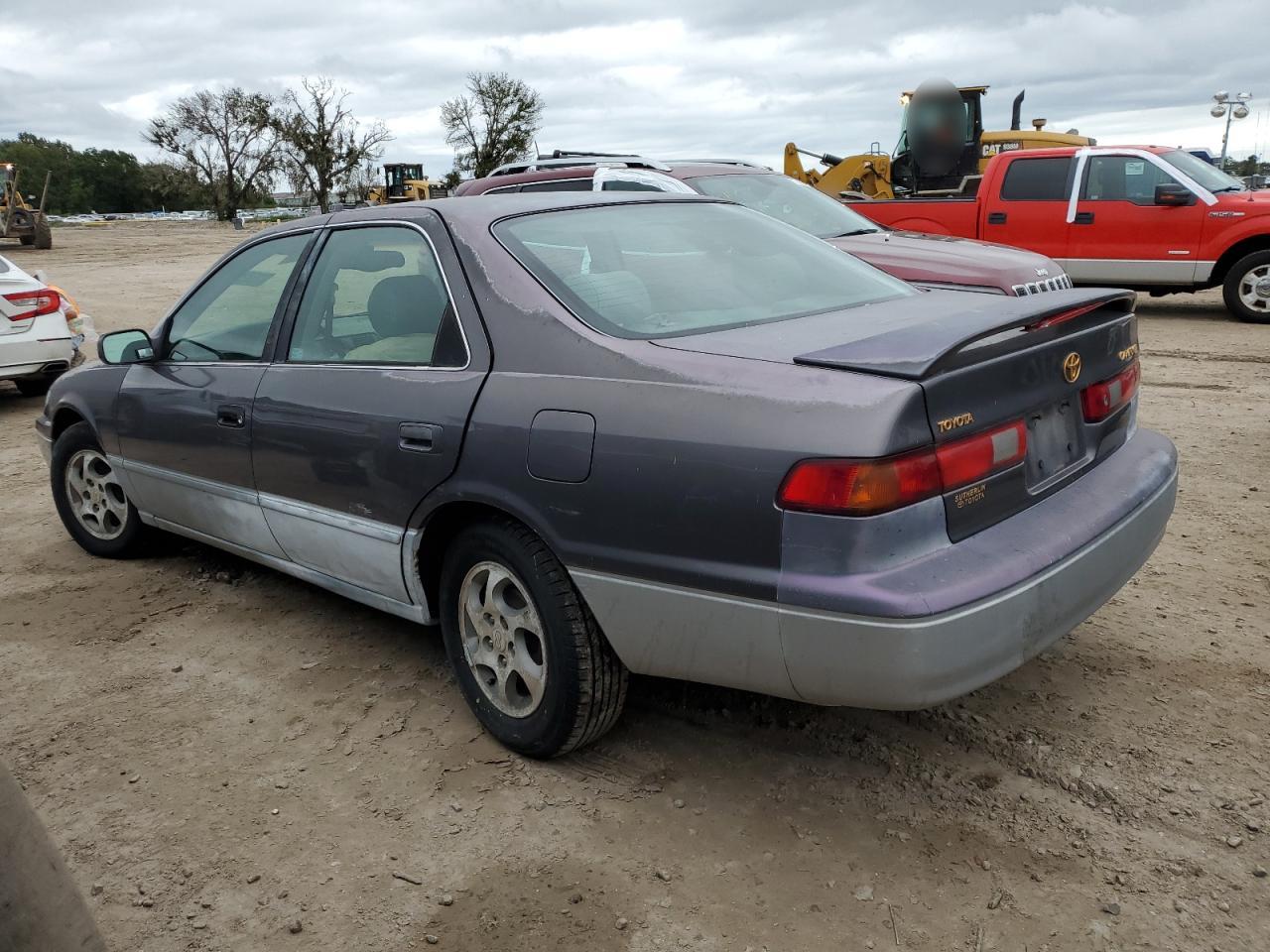 1999 Toyota Camry - Image 2