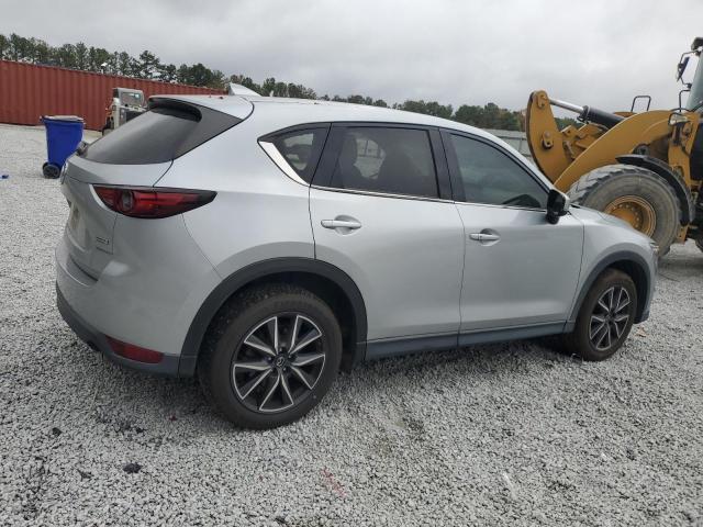  MAZDA CX-5 2018 Srebrny