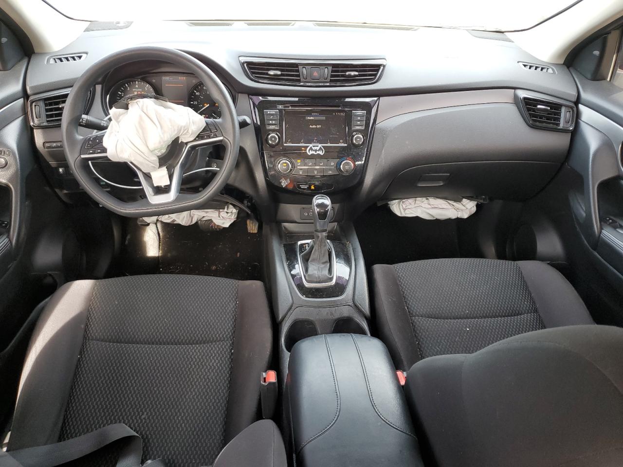 2020 Nissan Rogue - Image 8