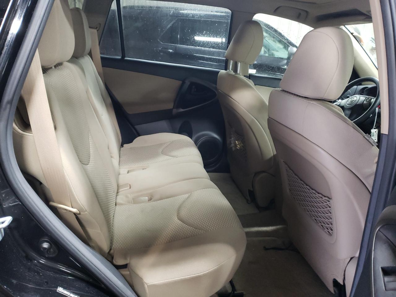 2011 Toyota RAV 4 - Image 10