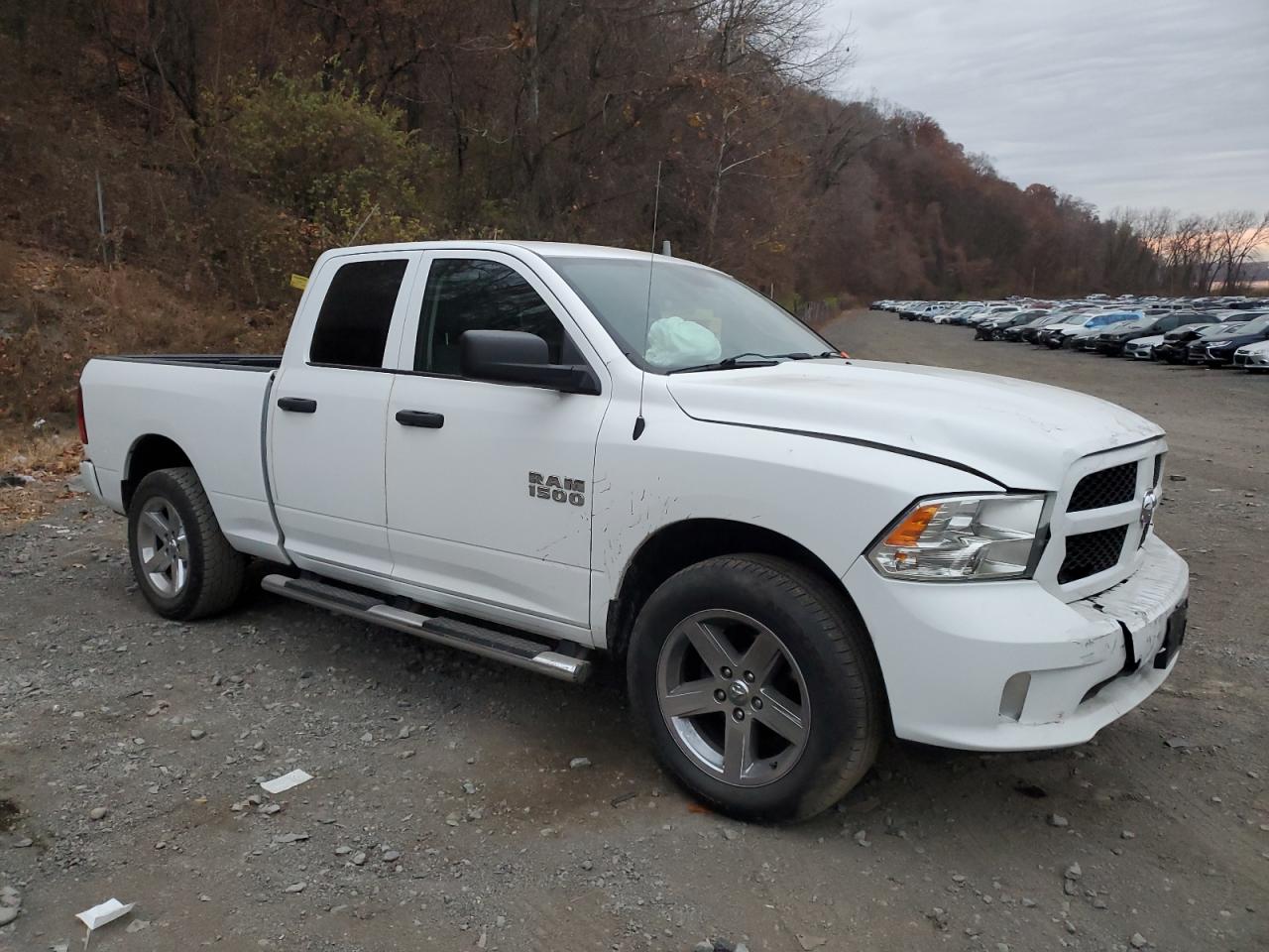 2016 RAM 1500 - Image 4
