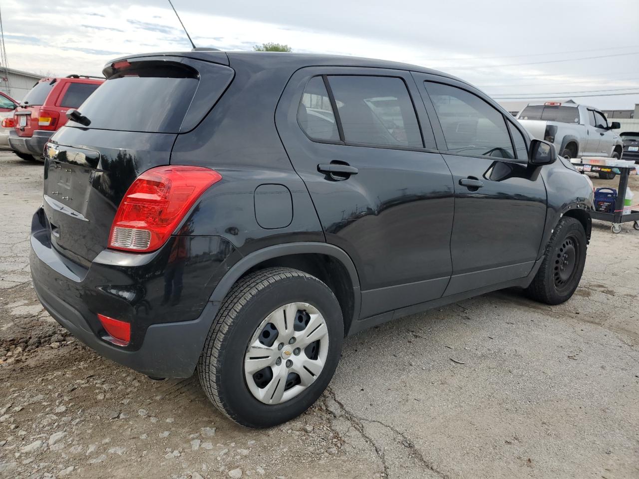 2019 Chevrolet Trax - Image 3