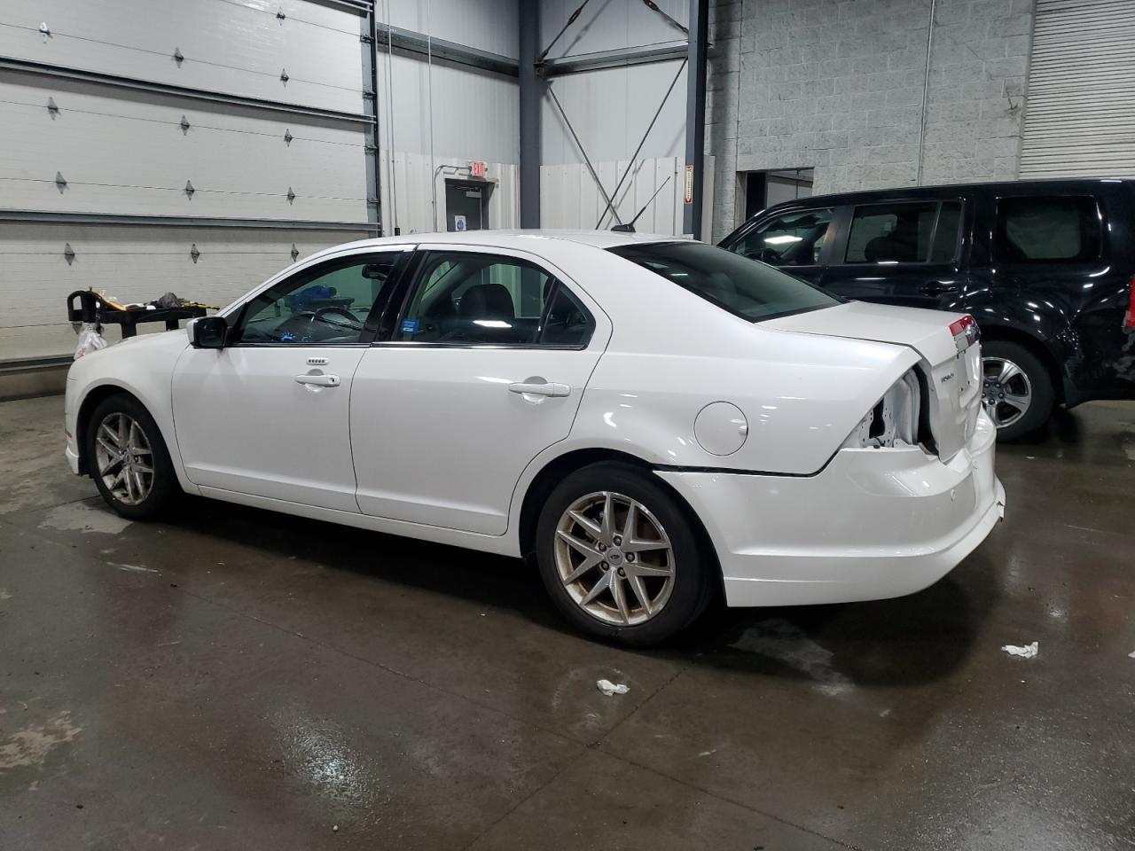 2012 Ford Fusion - Image 2
