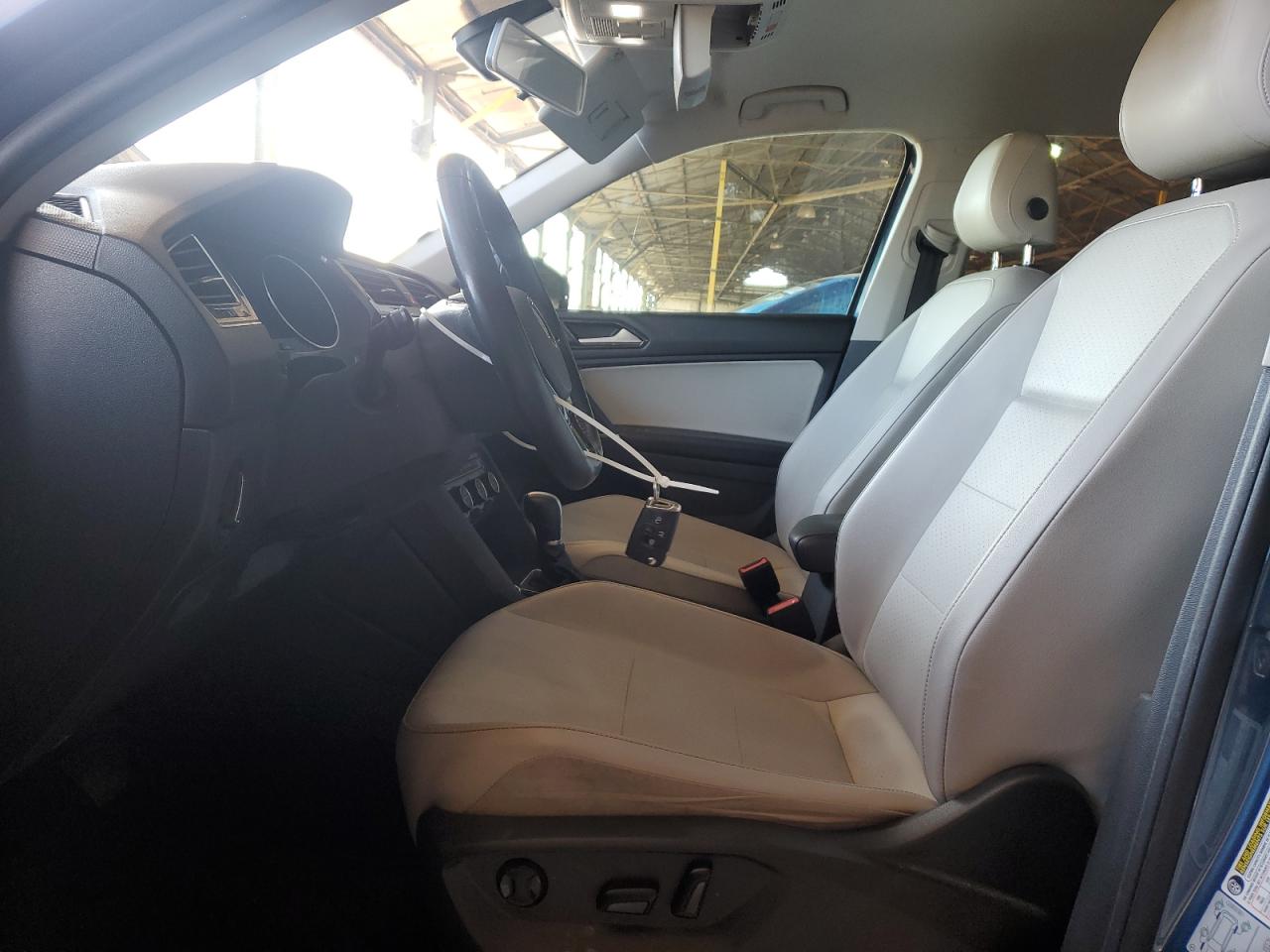 2018 Volkswagen Tiguan - Image 7