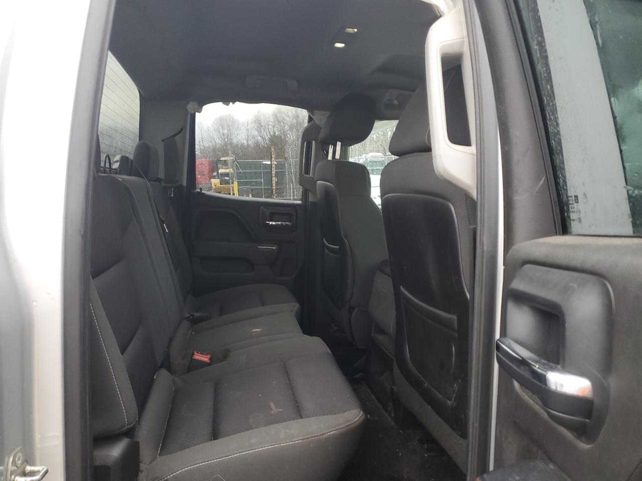 2015 GMC Sierra - Image 10