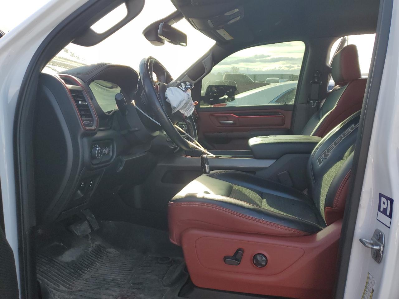 2019 RAM 1500 - Image 7