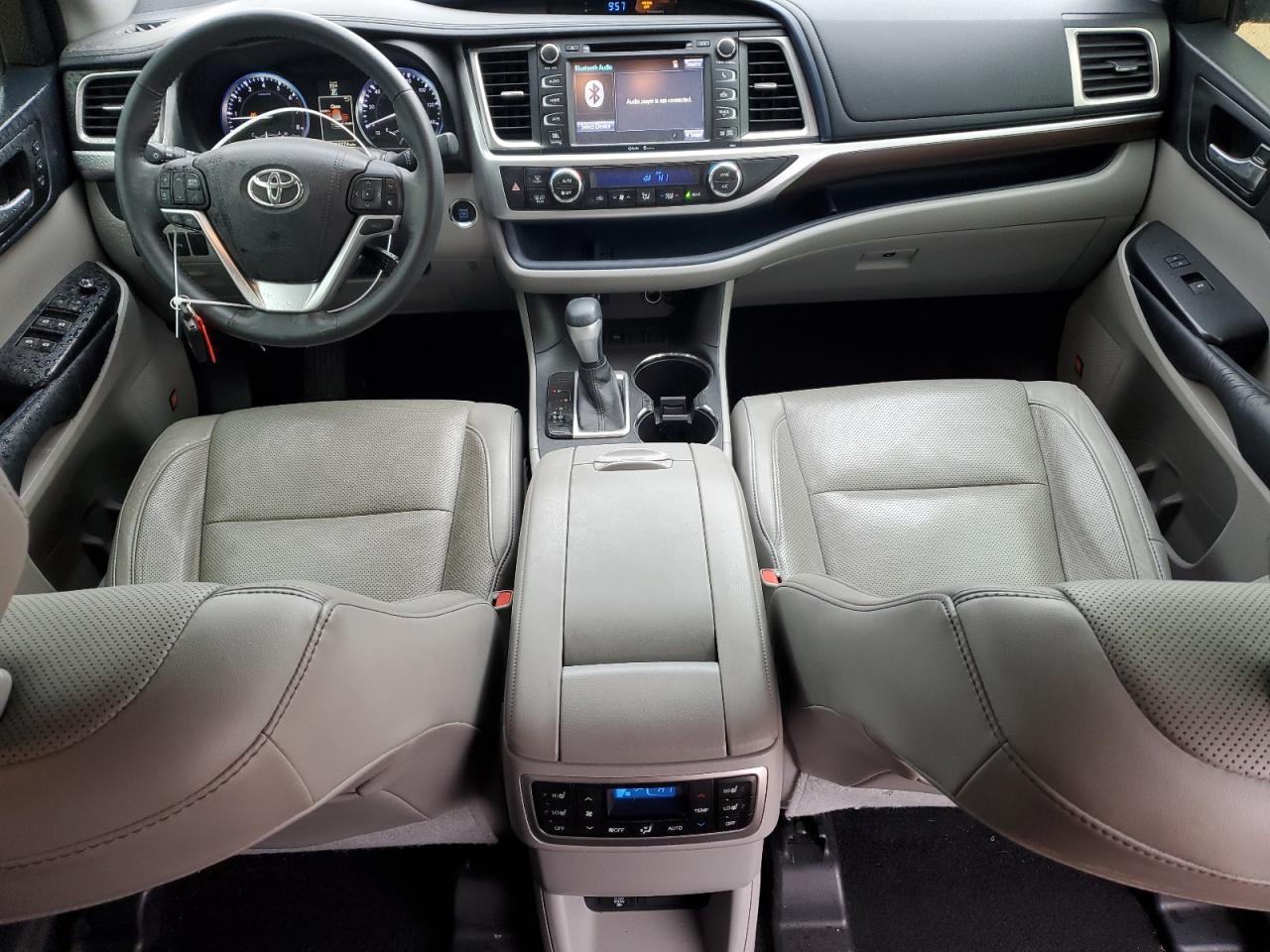 2015 Toyota Highlander - Image 8