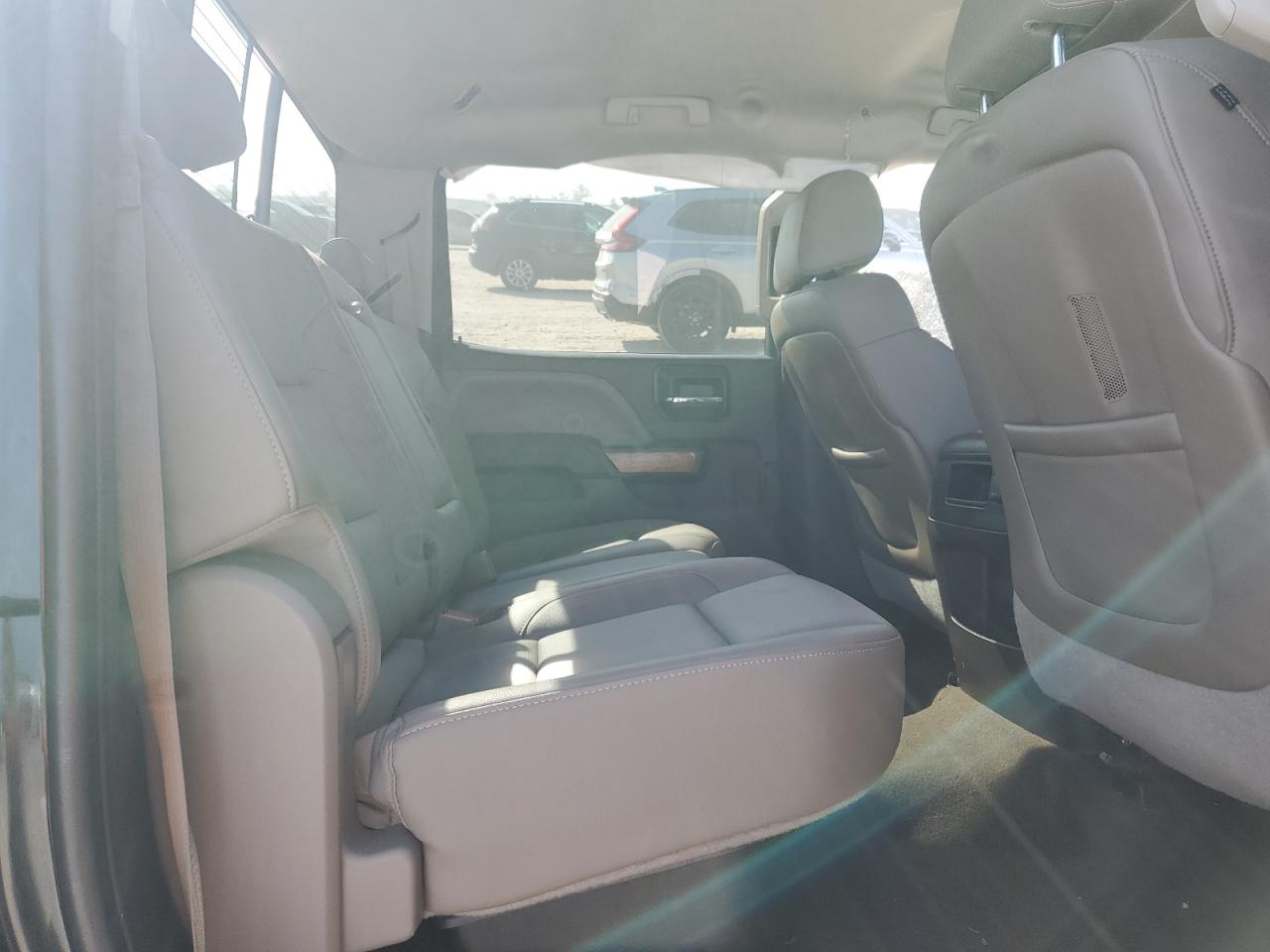 2014 Chevrolet Silverado - Image 11