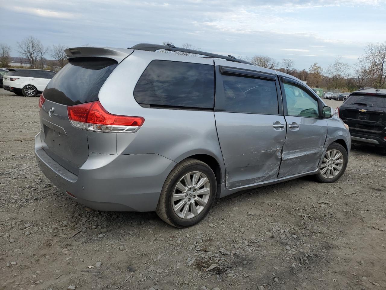 VIN 5TDDK3DC3DS054543 2013 TOYOTA All Models no.3