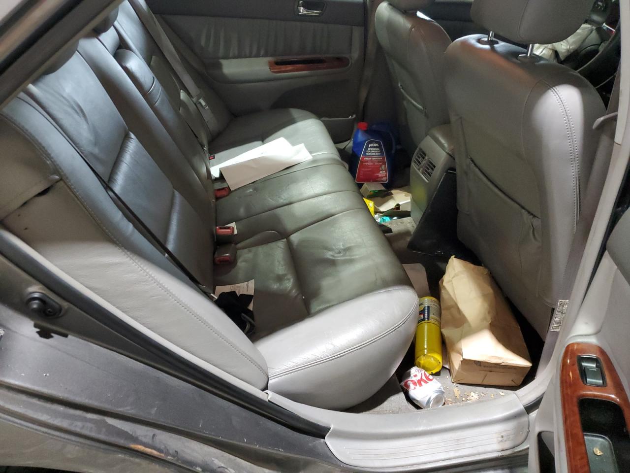 2006 Toyota Camry - Image 10