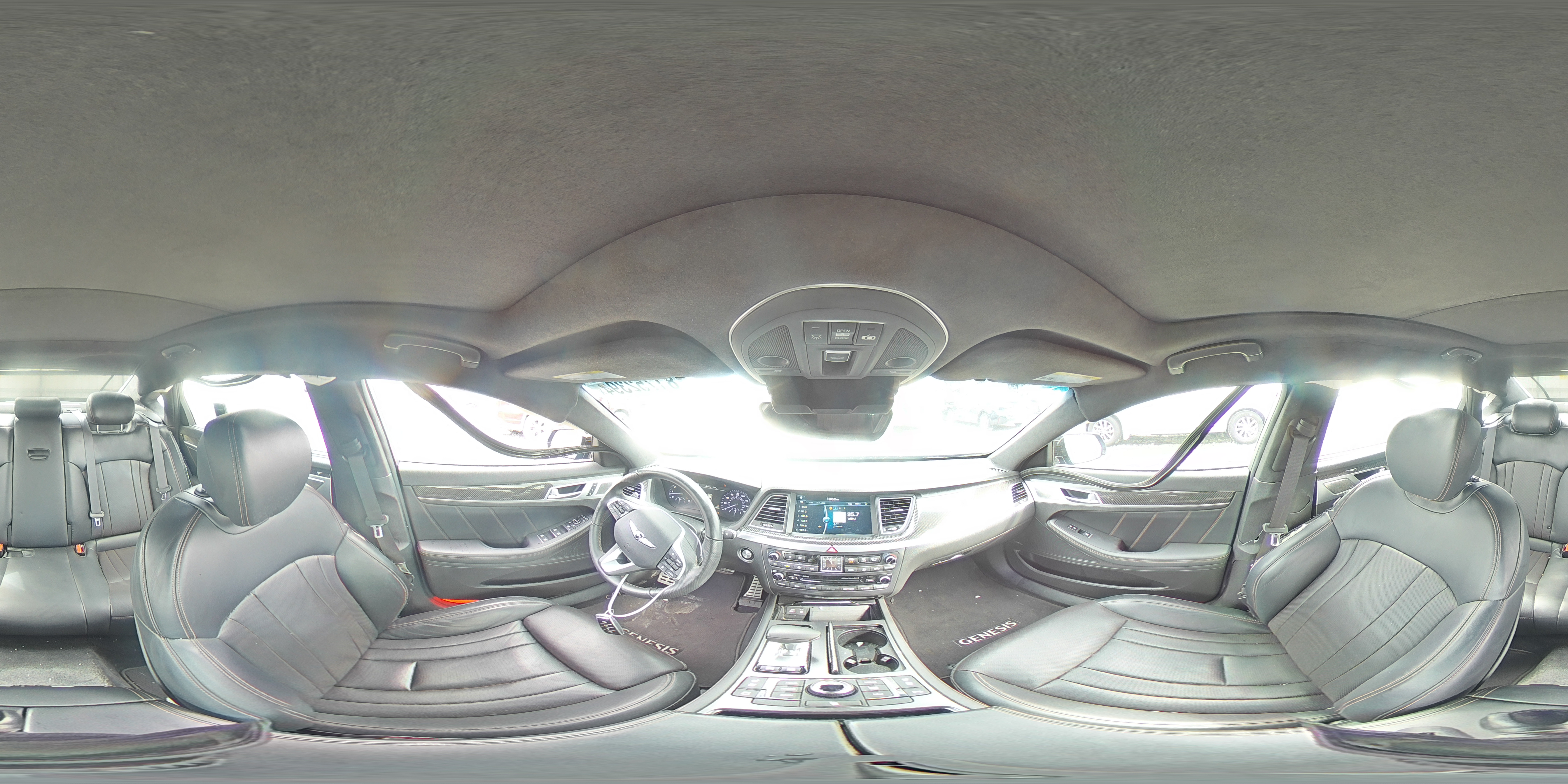 2018 Genesis G80 - Image 13