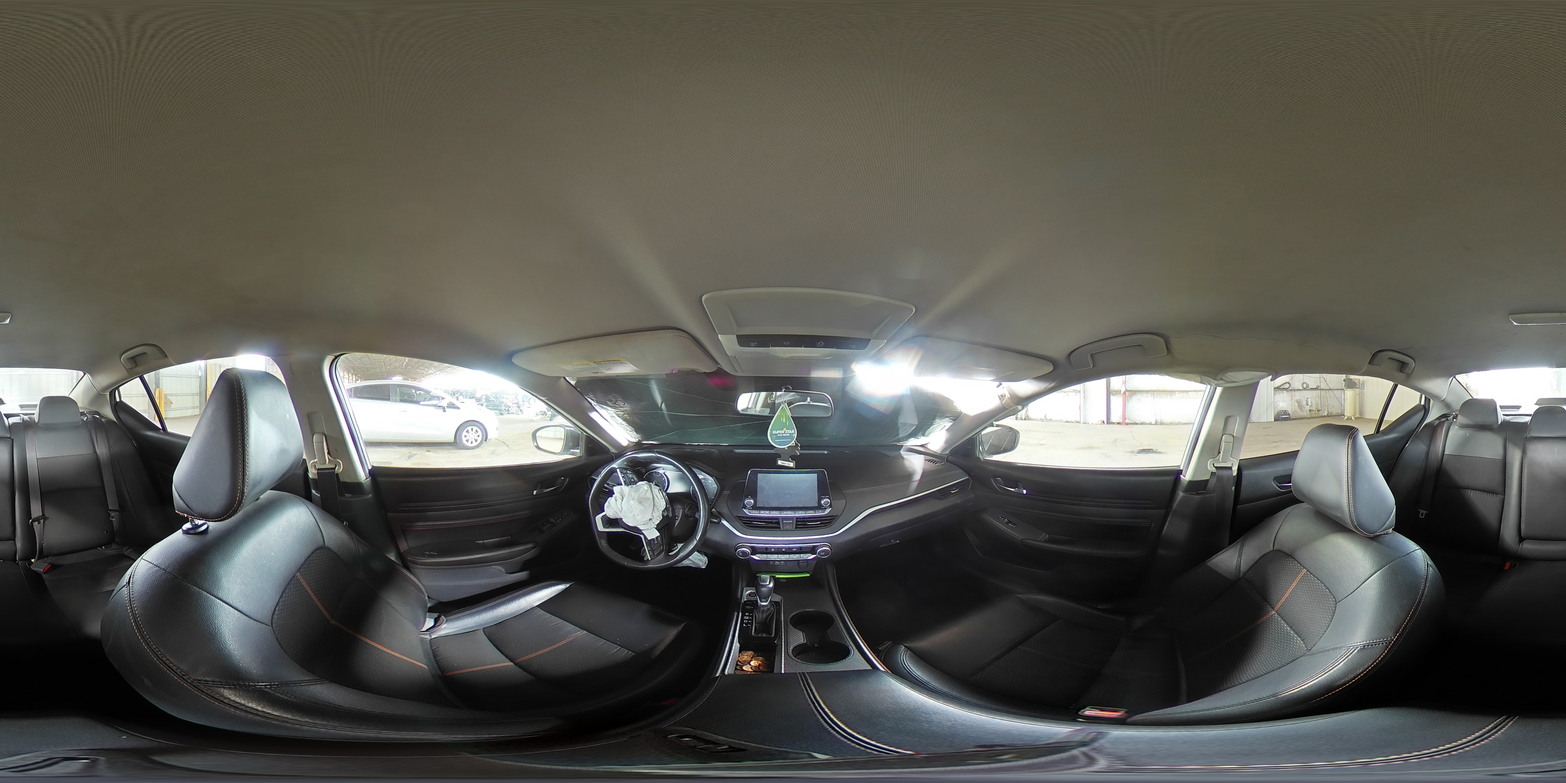 2019 Nissan Altima - Image 13