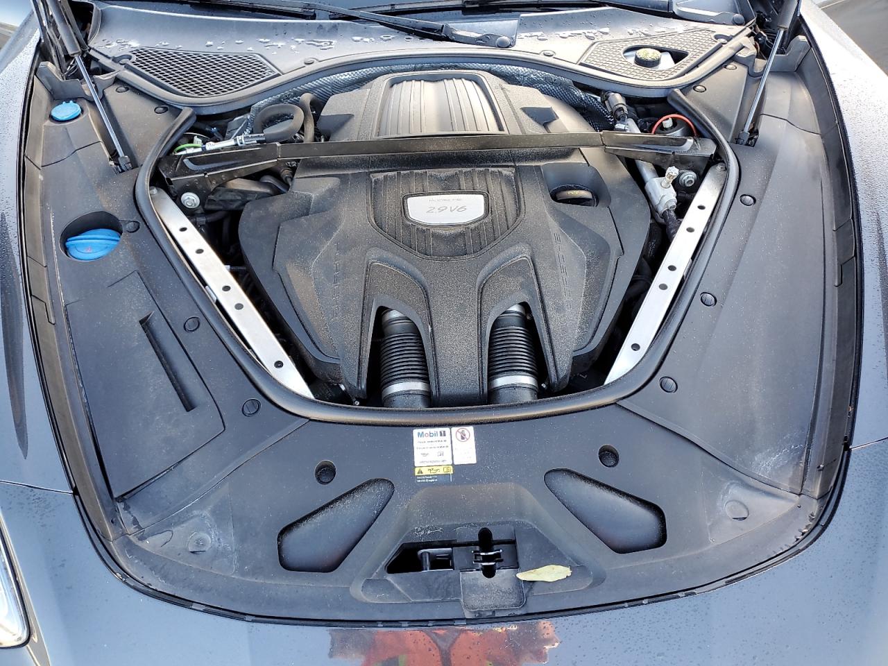 2021 Porsche Panamera - Image 11