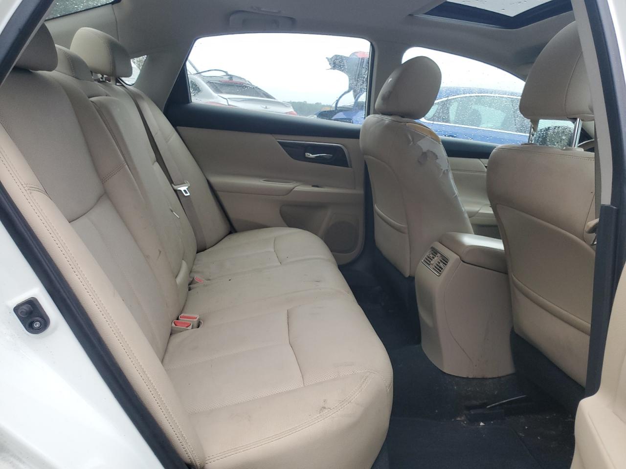 2015 Nissan Altima - Image 10