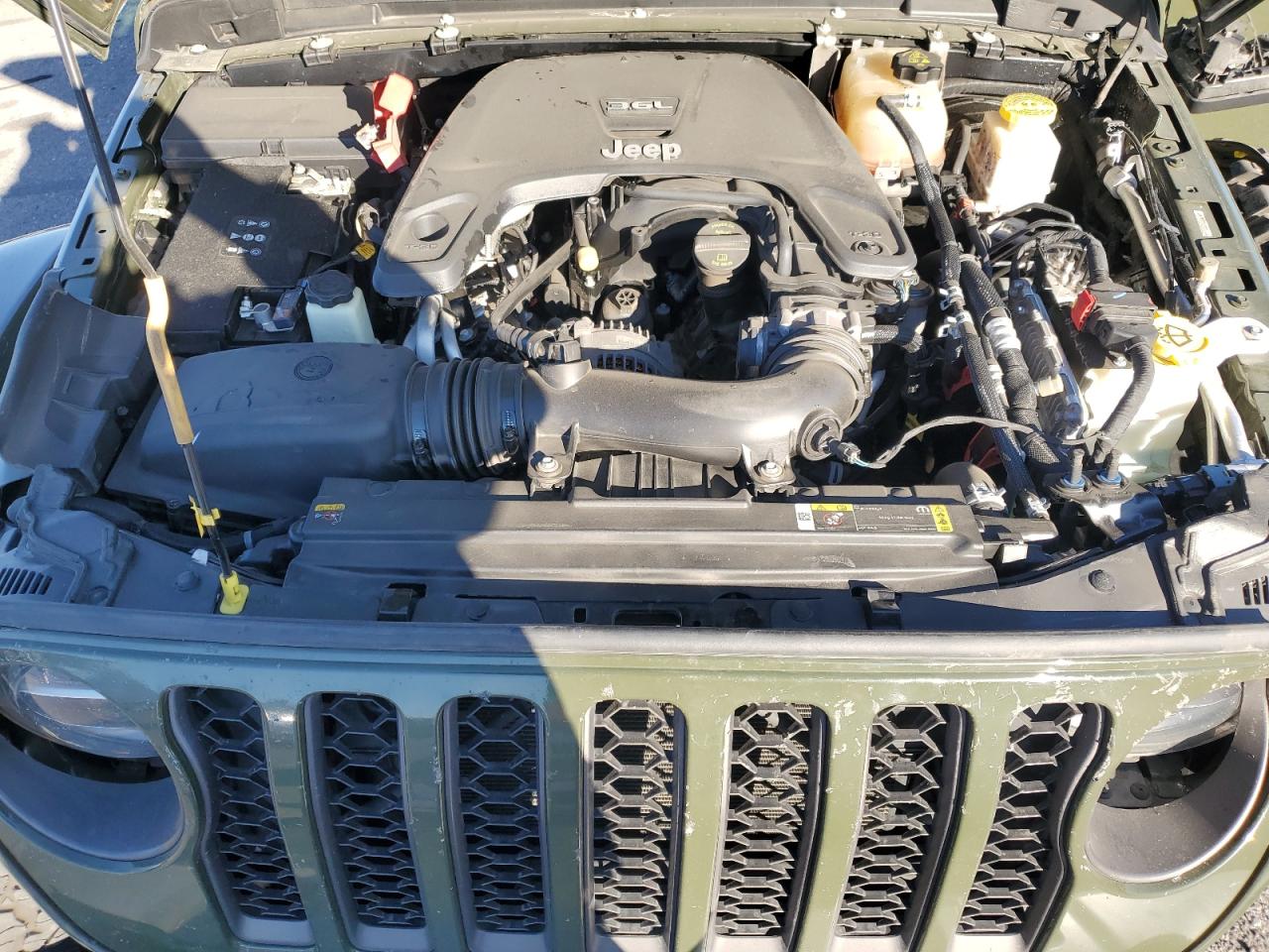 2021 Jeep Gladiator - Image 12