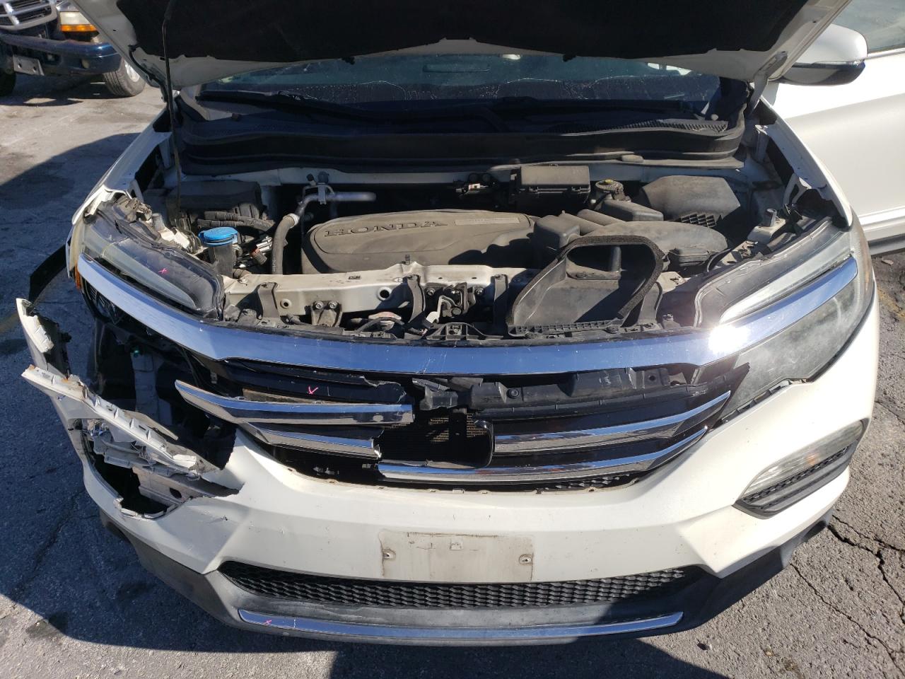 2016 Honda Pilot - Image 12