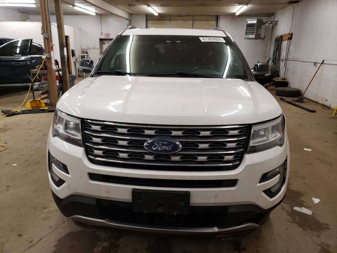 2016 Ford Explorer - Image 5