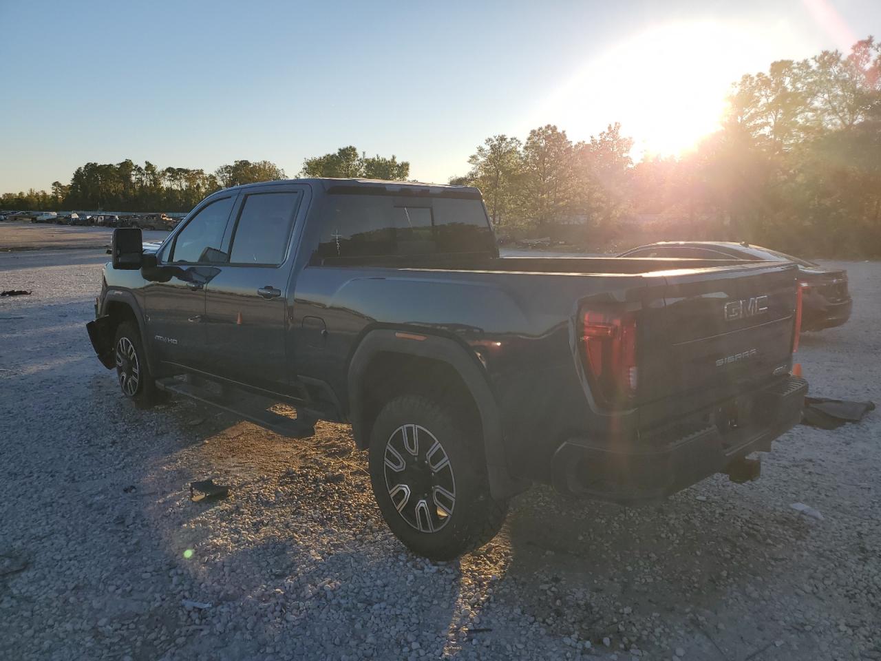 2020 GMC Sierra - Image 2