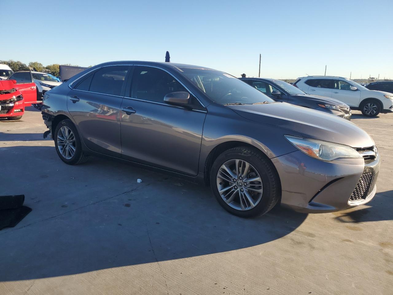 VIN 4T1BF1FK6GU175583 2016 TOYOTA CAMRY no.4