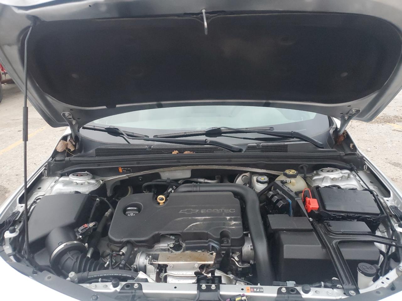 2017 Chevrolet Malibu - Image 12