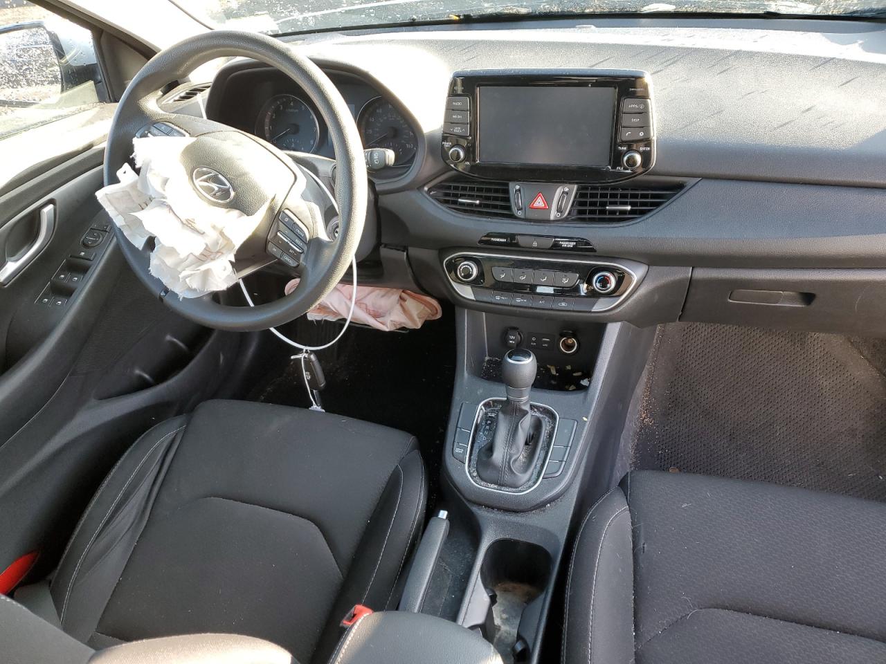 2018 Hyundai Elantra - Image 8