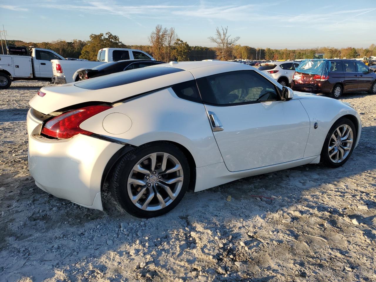 2014 Nissan 370Z - Image 3