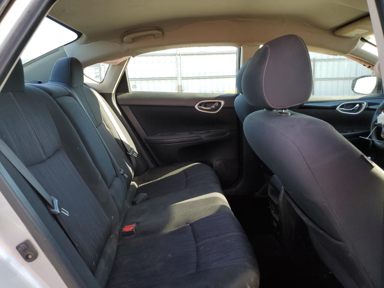 2018 Nissan Sentra - Image 10