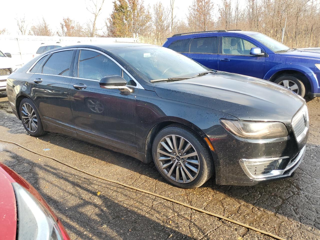 2017 Lincoln MKZ - Image 4
