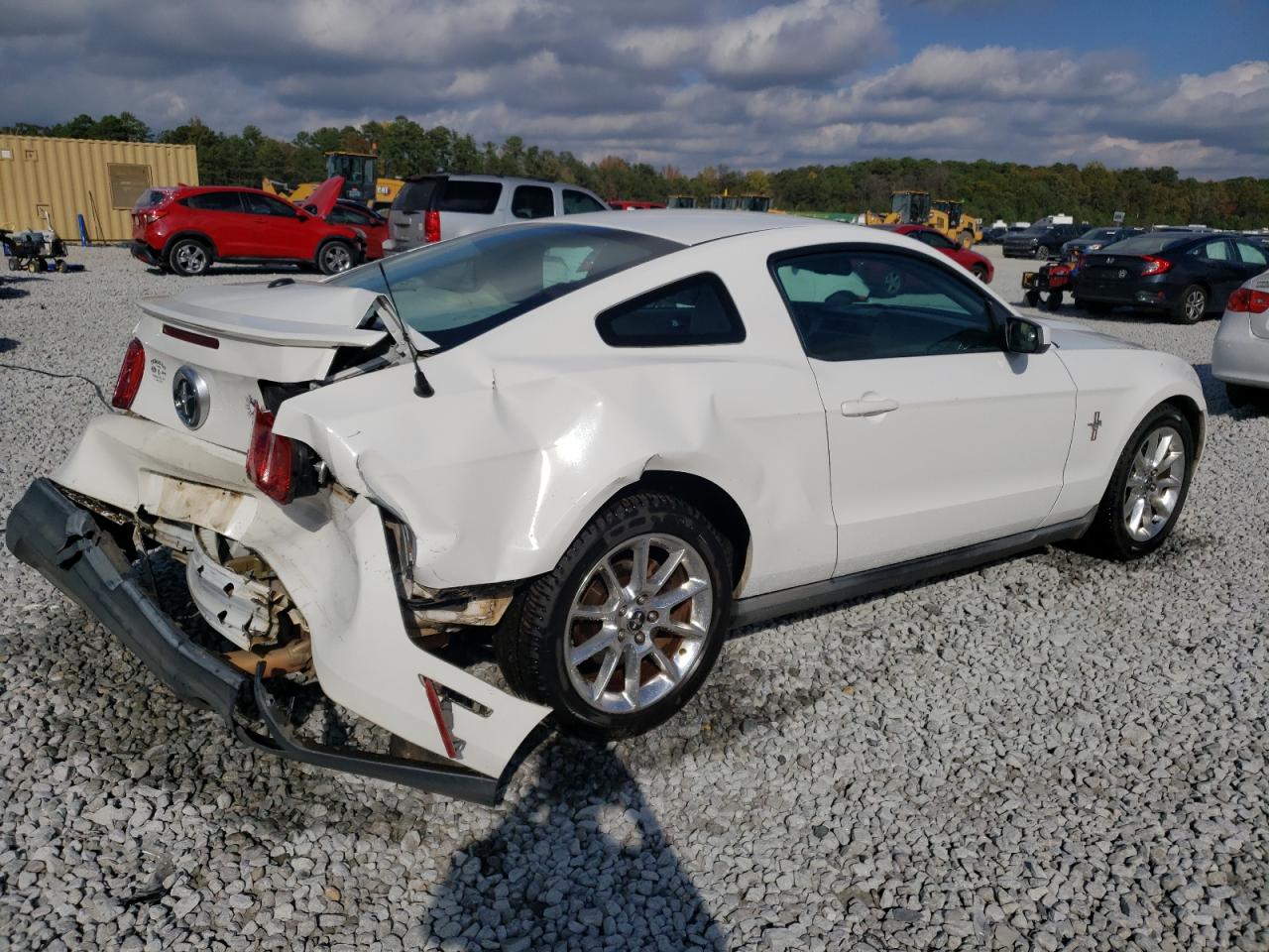 2010 Ford Mustang - Image 3