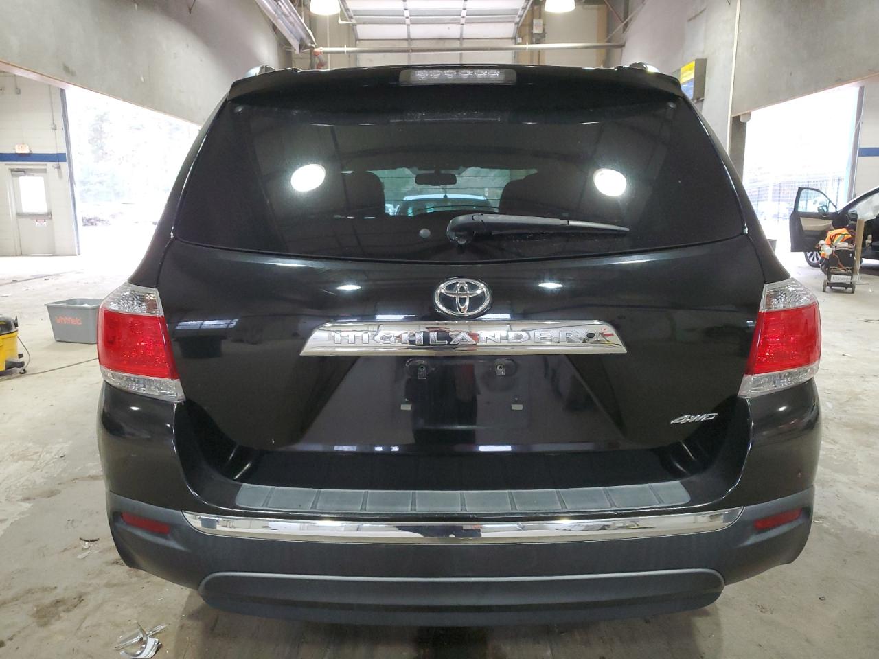 VIN 5TDDK3EH0DS265581 2013 TOYOTA HIGHLANDER no.6