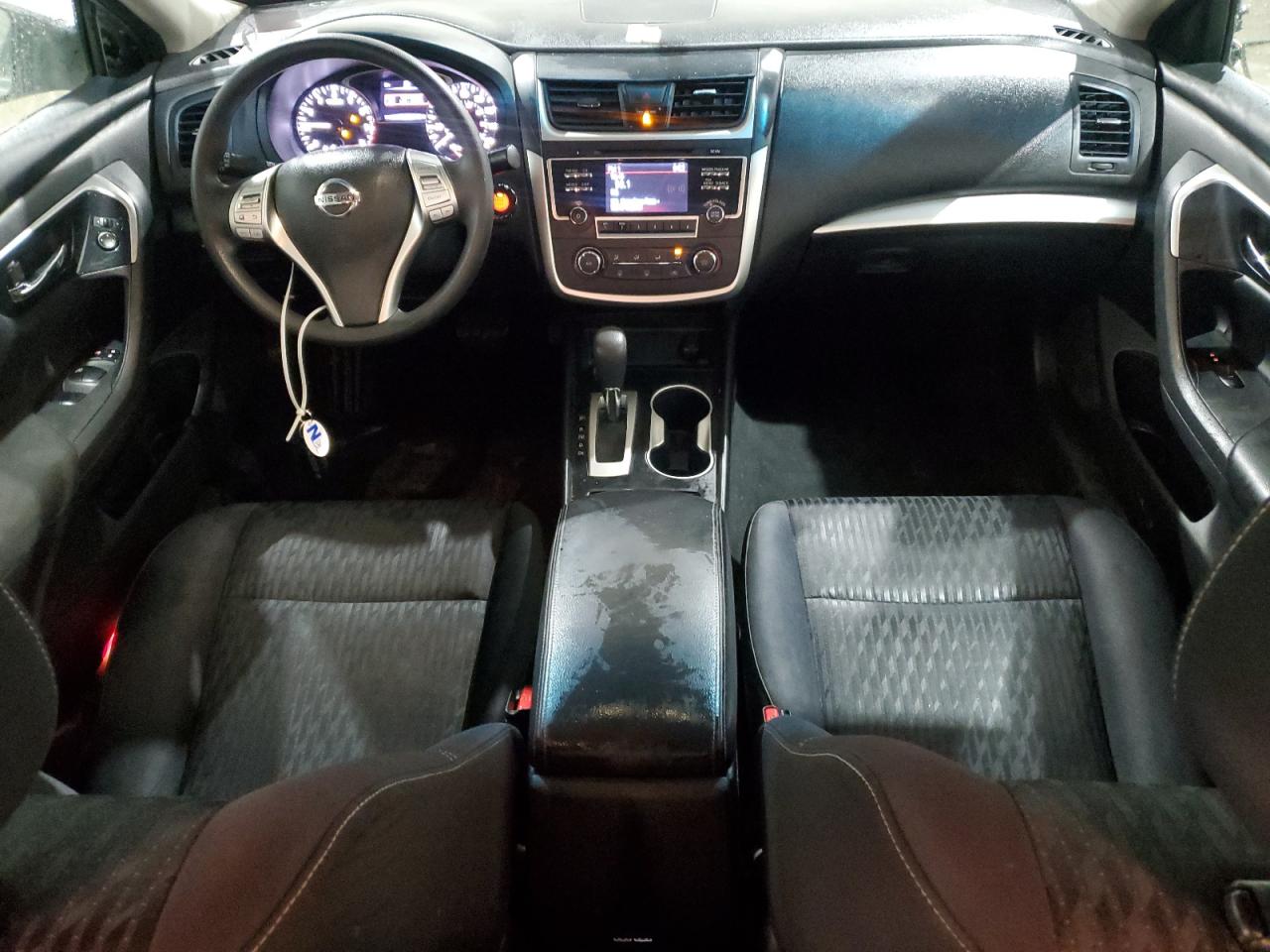 2017 Nissan Altima - Image 8