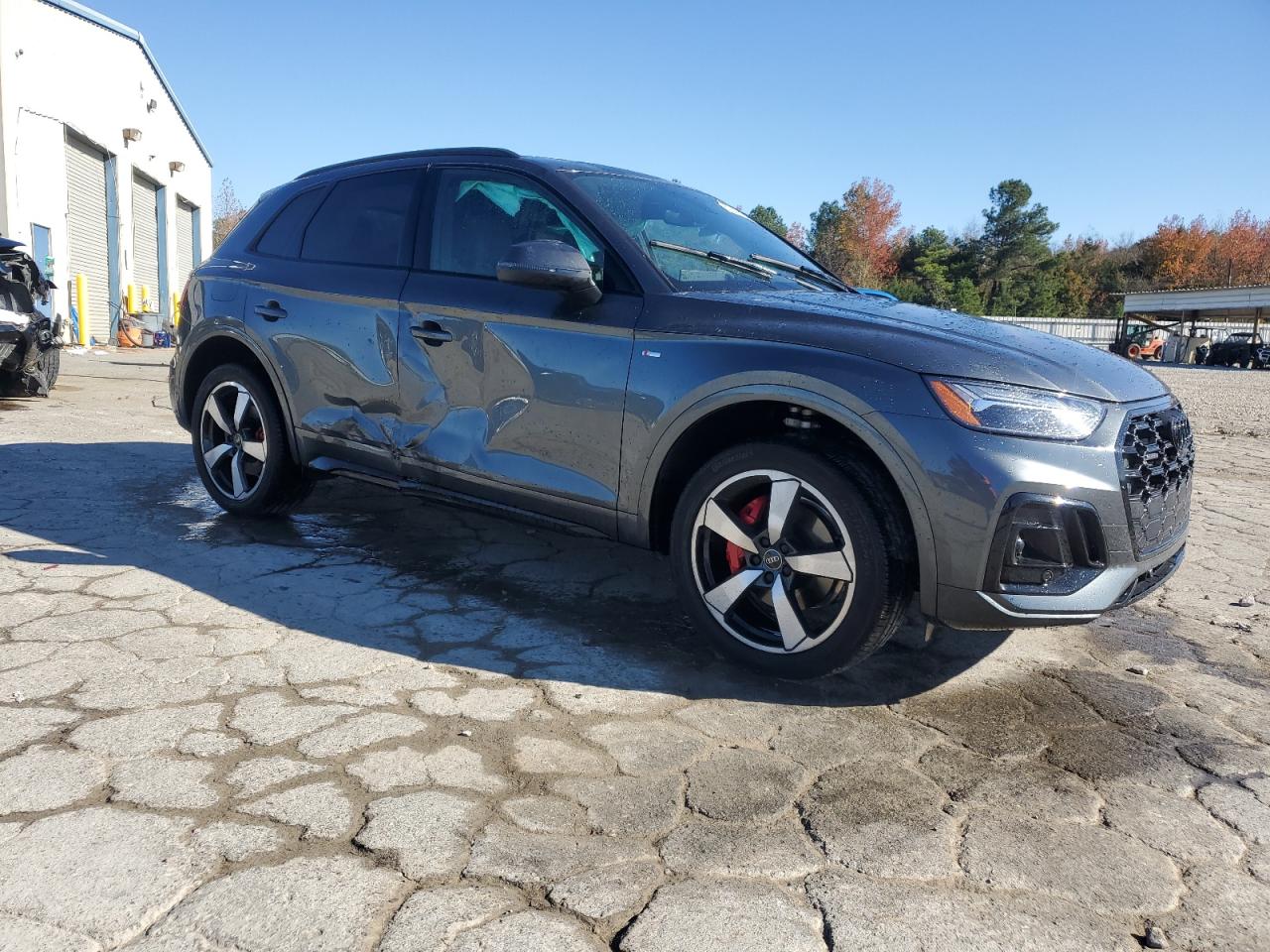 2024 Audi Q5 - Image 4