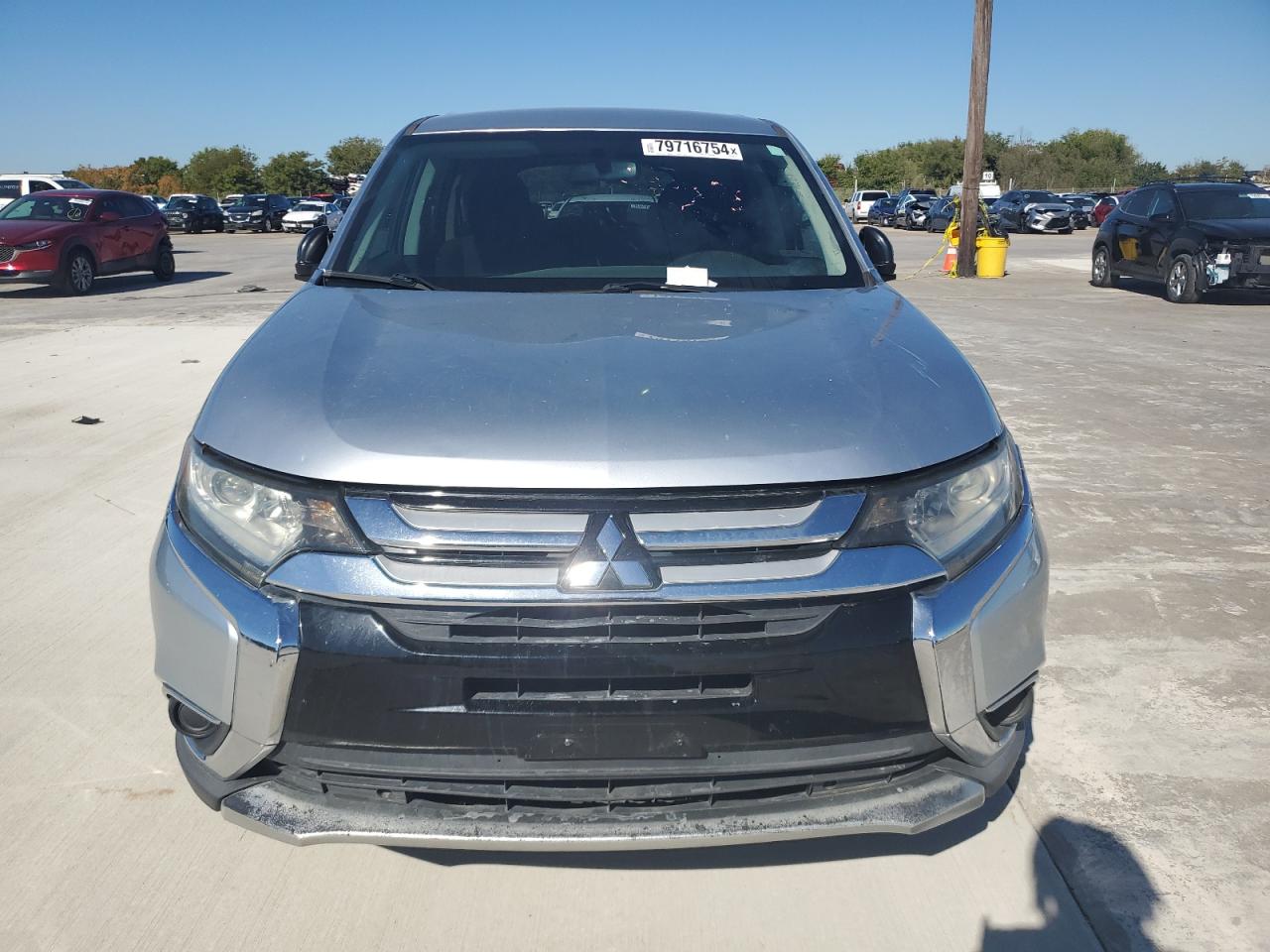 2016 Mitsubishi Outlander - Image 5