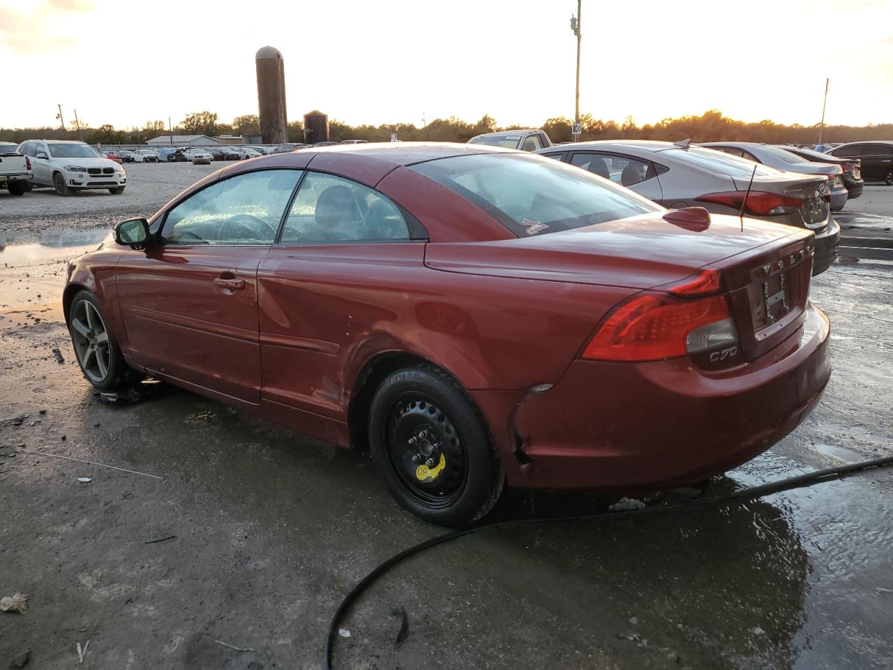 2011 Volvo C70 - Image 2