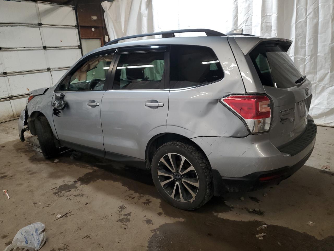 VIN JF2SJGEC4HH453022 2017 SUBARU FORESTER no.2