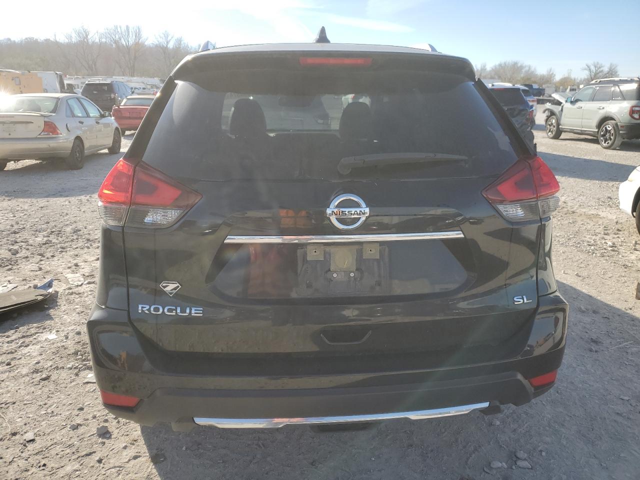 2018 Nissan Rogue - Image 6