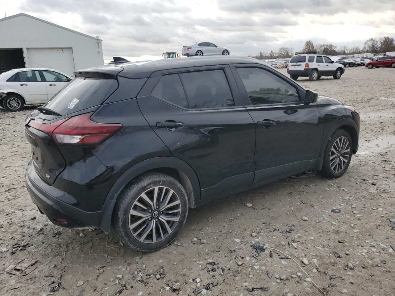2021 Nissan Kicks - Image 3