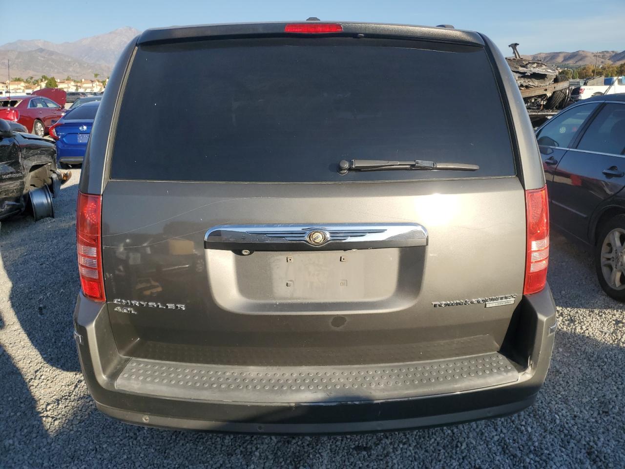 2010 Chrysler Town & Country Limited VIN: 2A4RR7DX1AR321902 Lot: 81159564