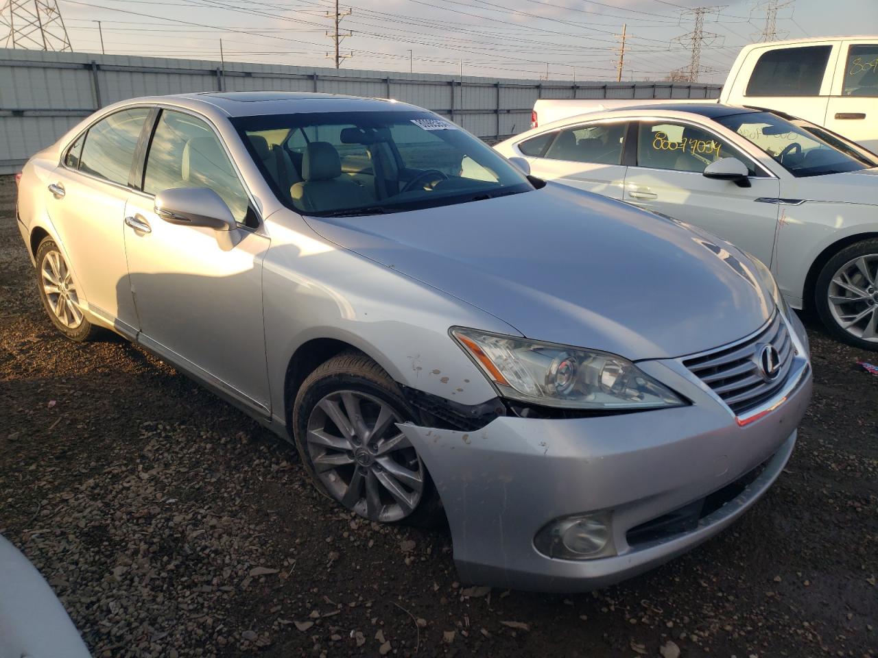 2010 Lexus ES - Image 4
