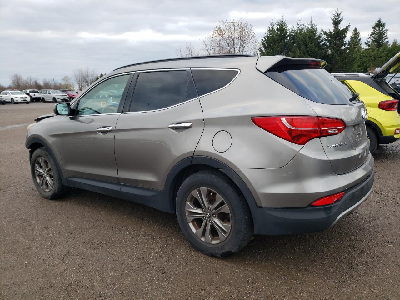 2013 Hyundai Santa Fe - Image 2