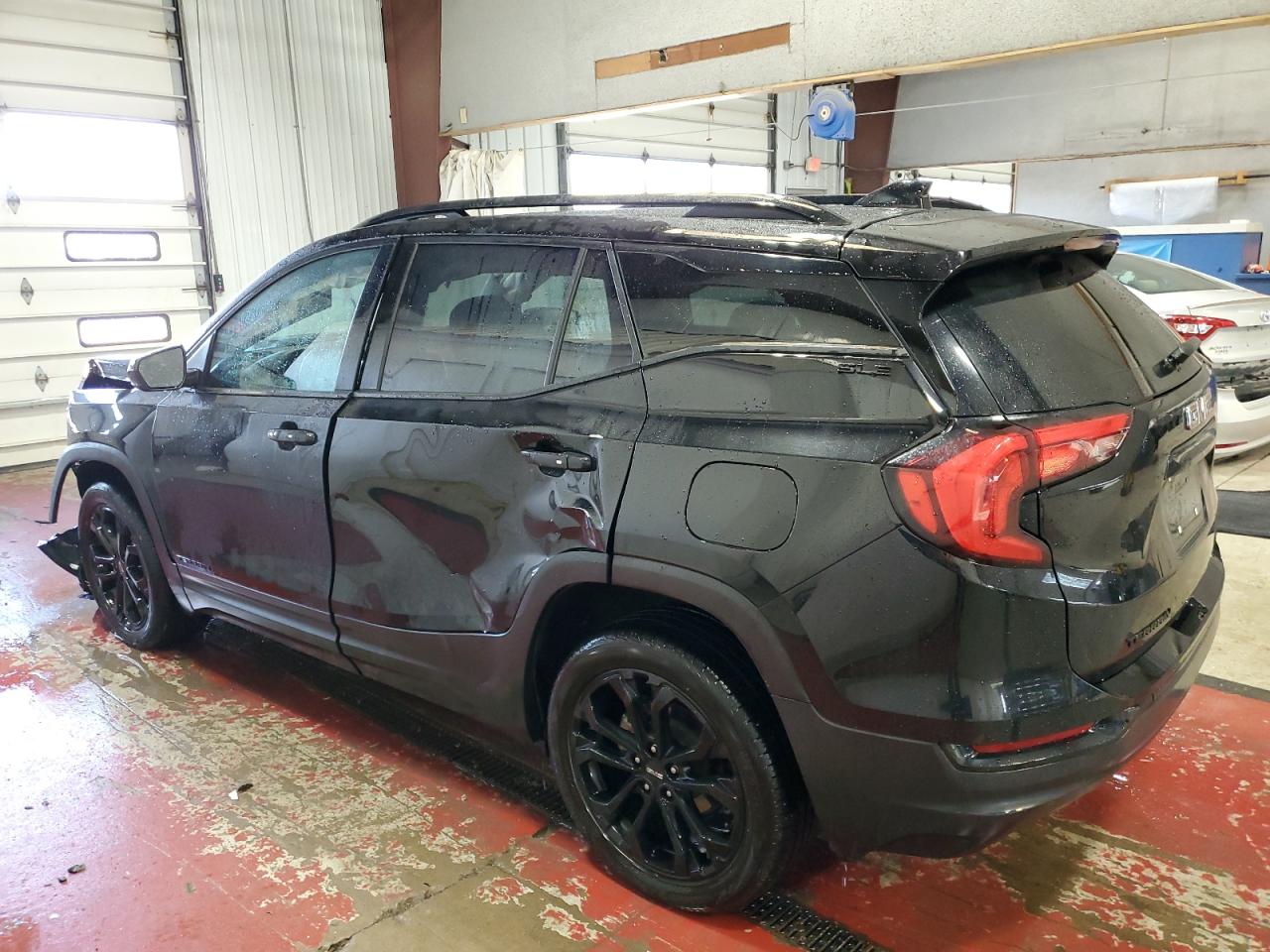 2021 GMC Terrain - Image 2