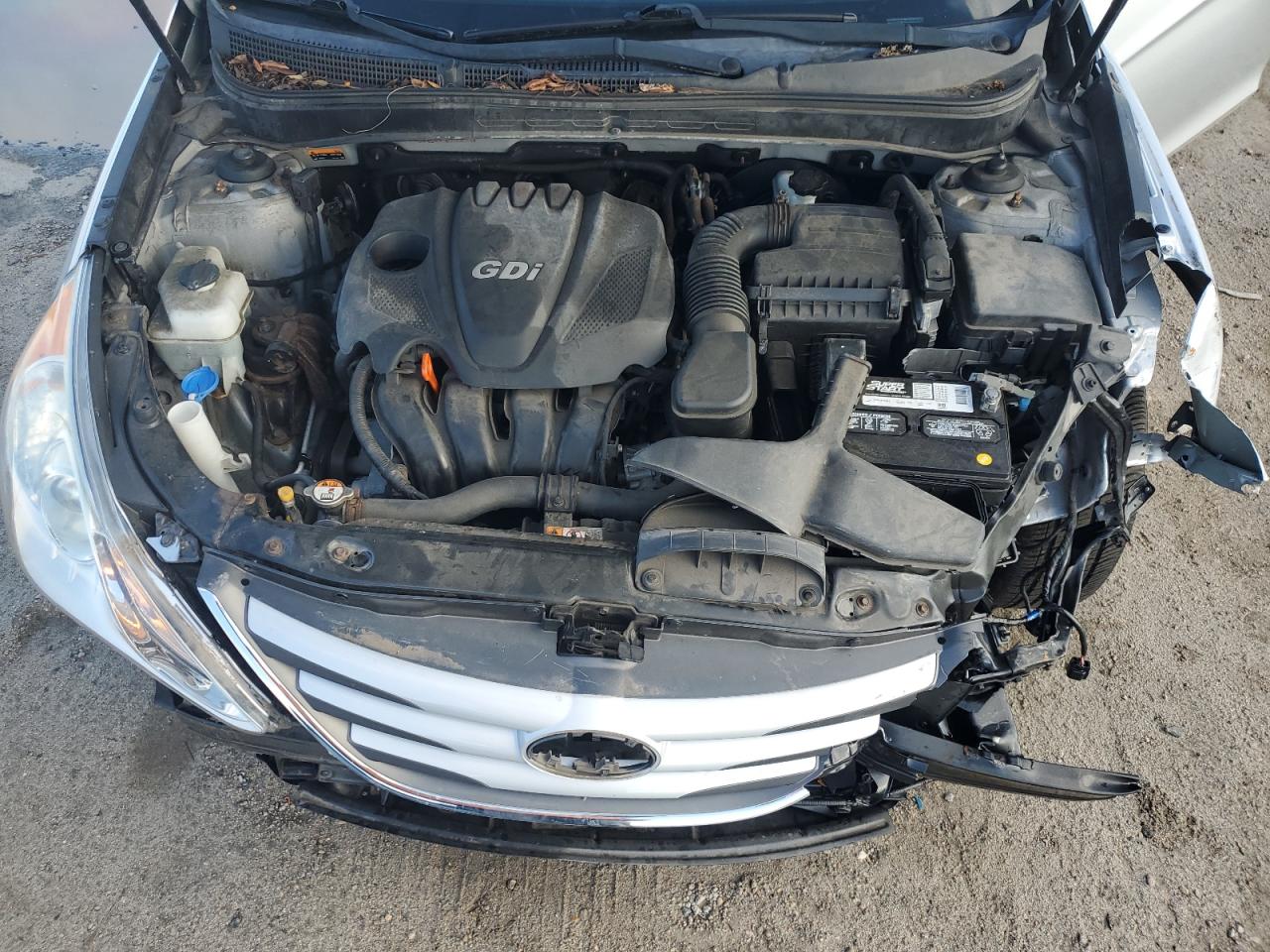 2014 Hyundai Sonata - Image 13