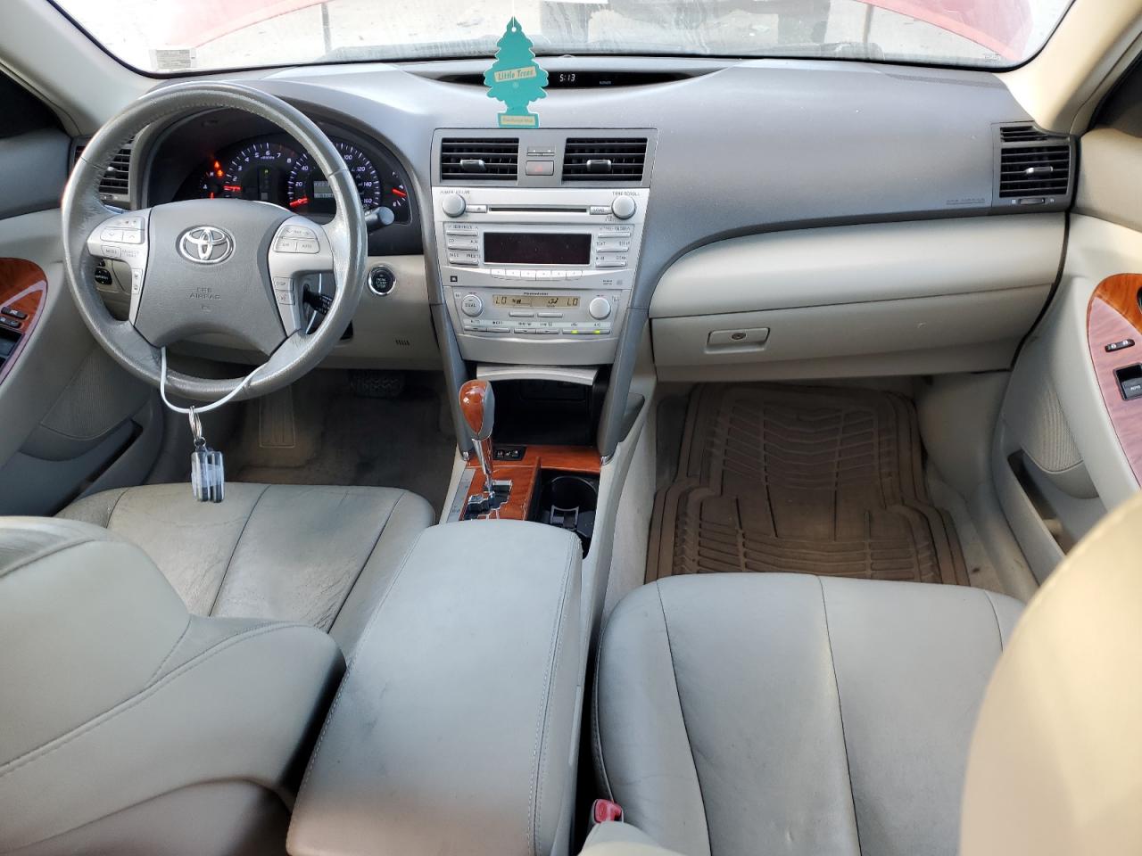2010 Toyota Camry - Image 8