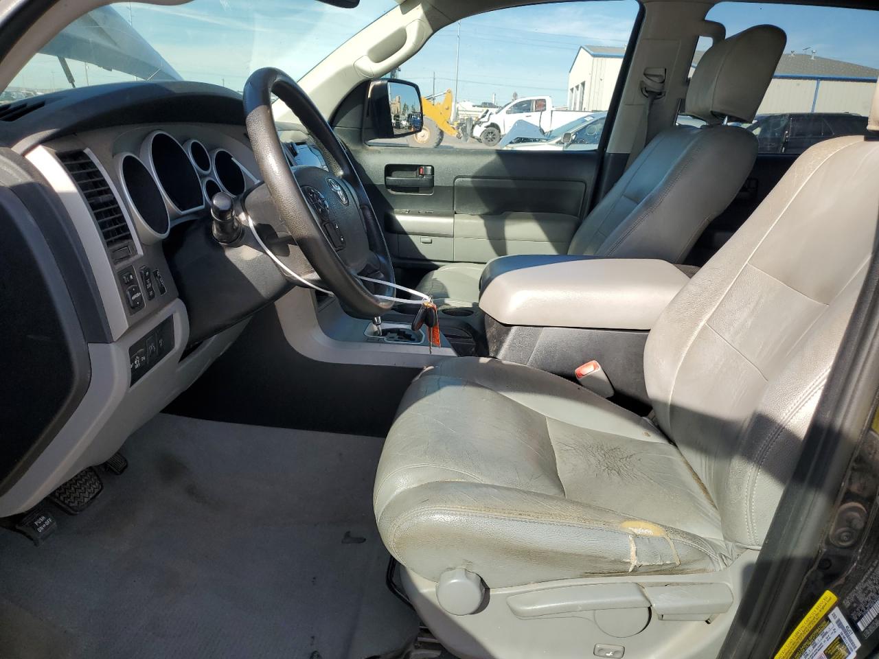2011 Toyota Tundra - Image 7