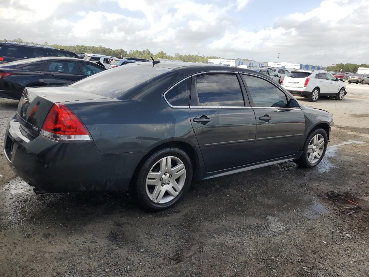 2015 Chevrolet Impala - Image 3
