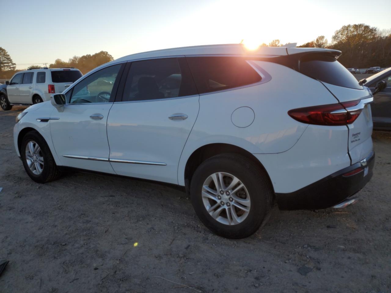 2018 Buick Enclave - Image 2