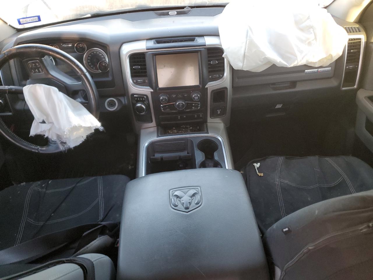2016 RAM 1500 - Image 8