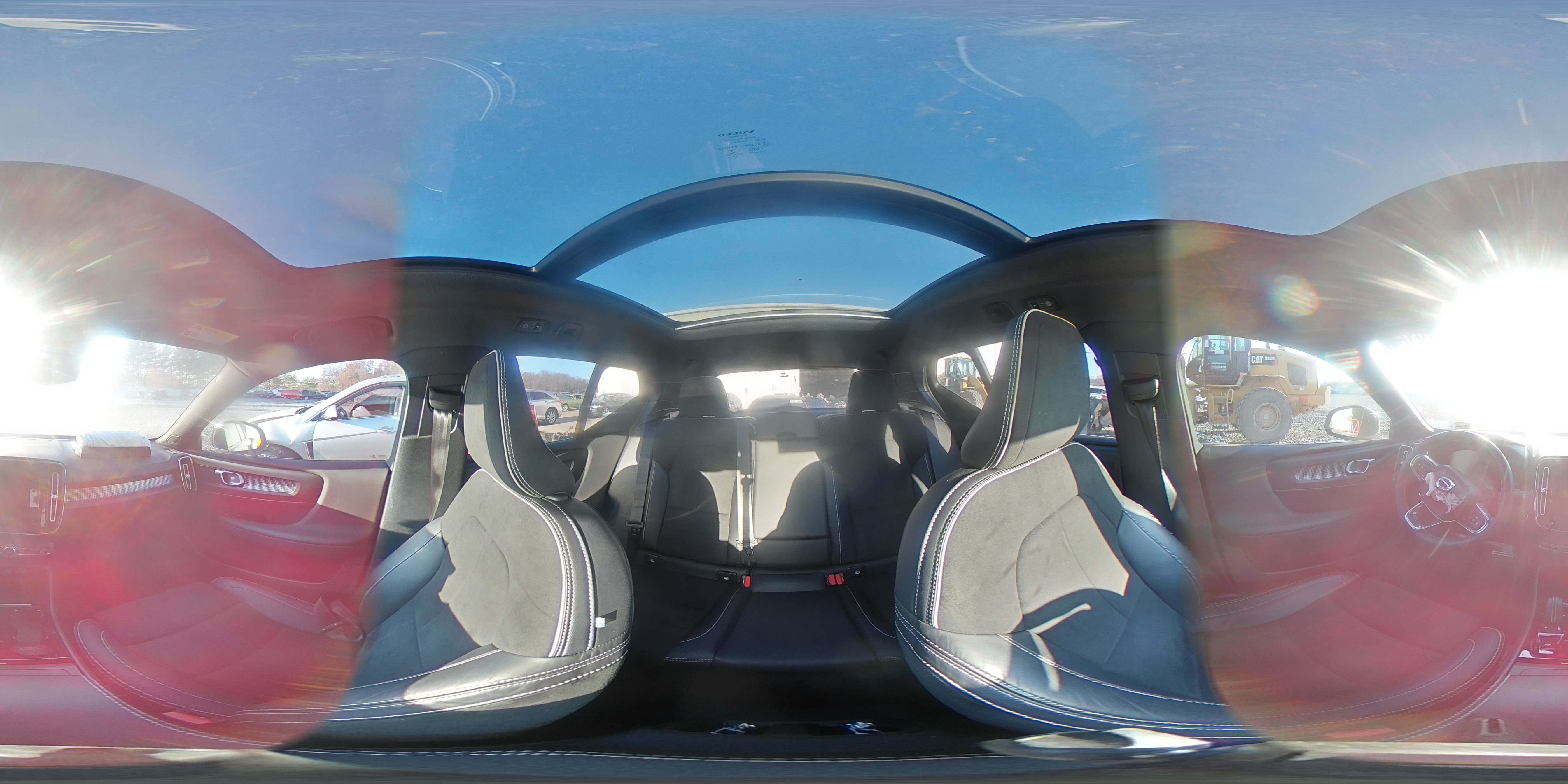 2021 Volvo XC40 - Image 15