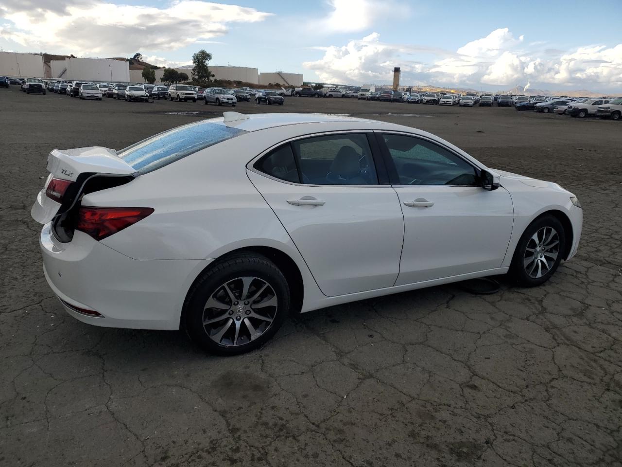 2016 Acura TLX - Image 3