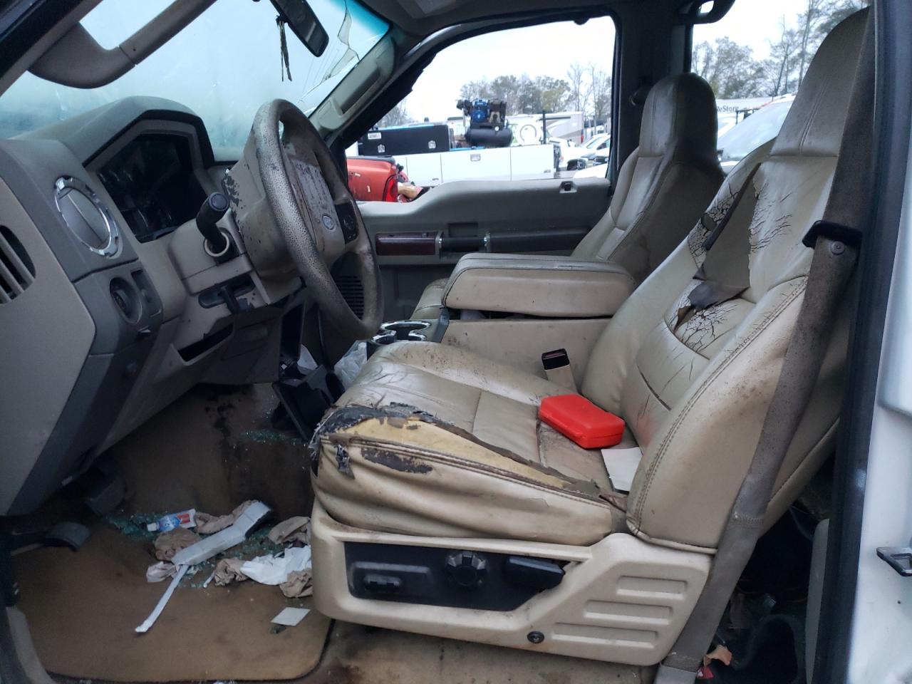 2008 Ford F450 - Image 7